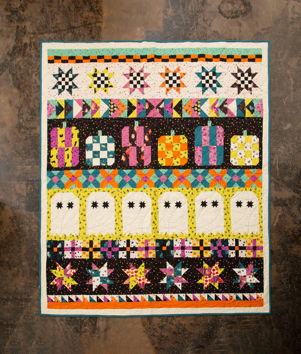 Boo Crew | CKQ-1031 Row-of-the-Month Halloween Quilt Book