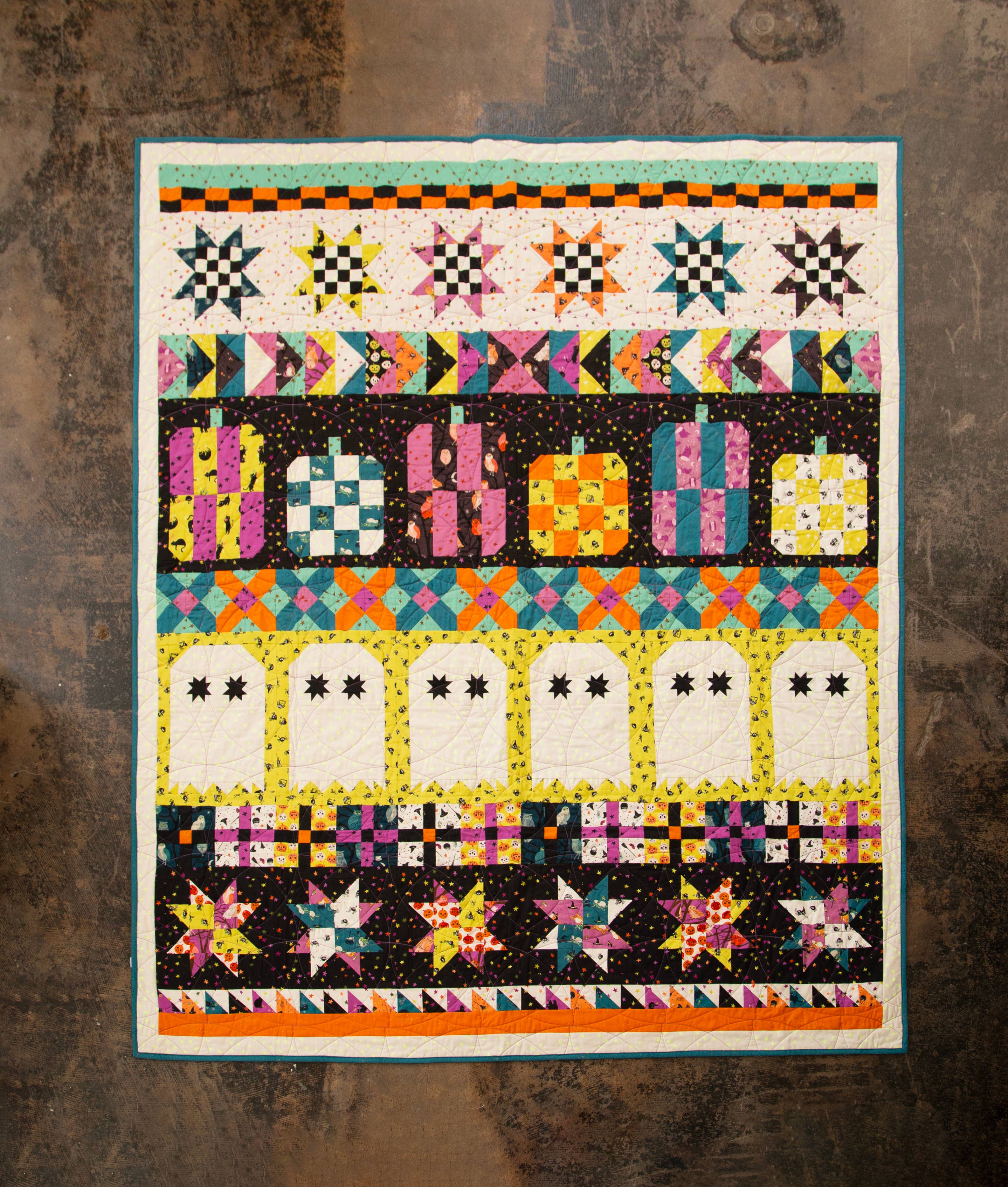 Boo Crew | CKQ-1031 Row-of-the-Month Halloween Quilt Book