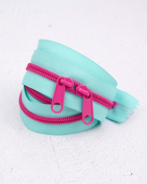 30" Zipper Stitch Supply CoRenaissance Ribbons. Poolside
