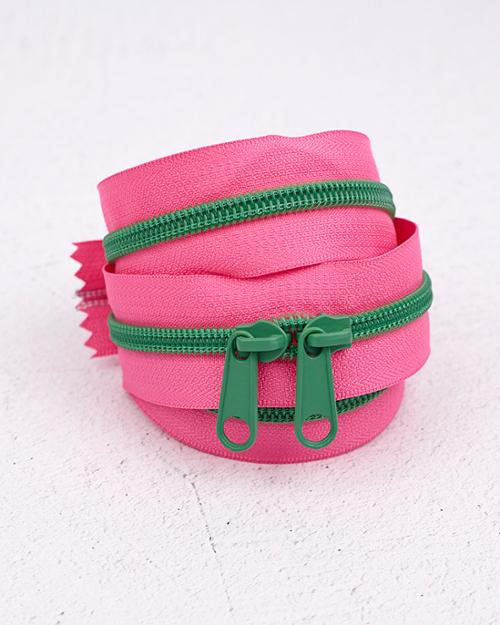 30" Zipper Renaissance Ribbons Dragonfruit