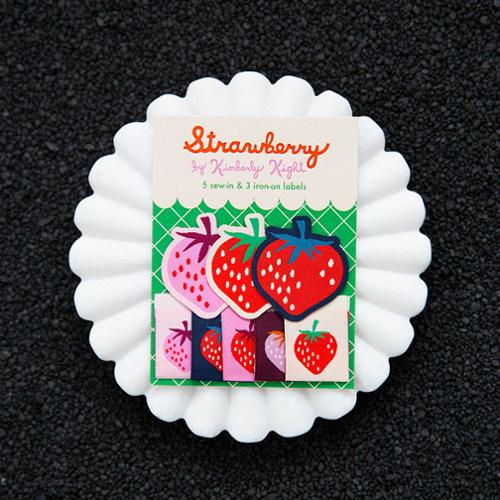 Strawberry Classic 5 Sew-in & 3 Iron on Labels